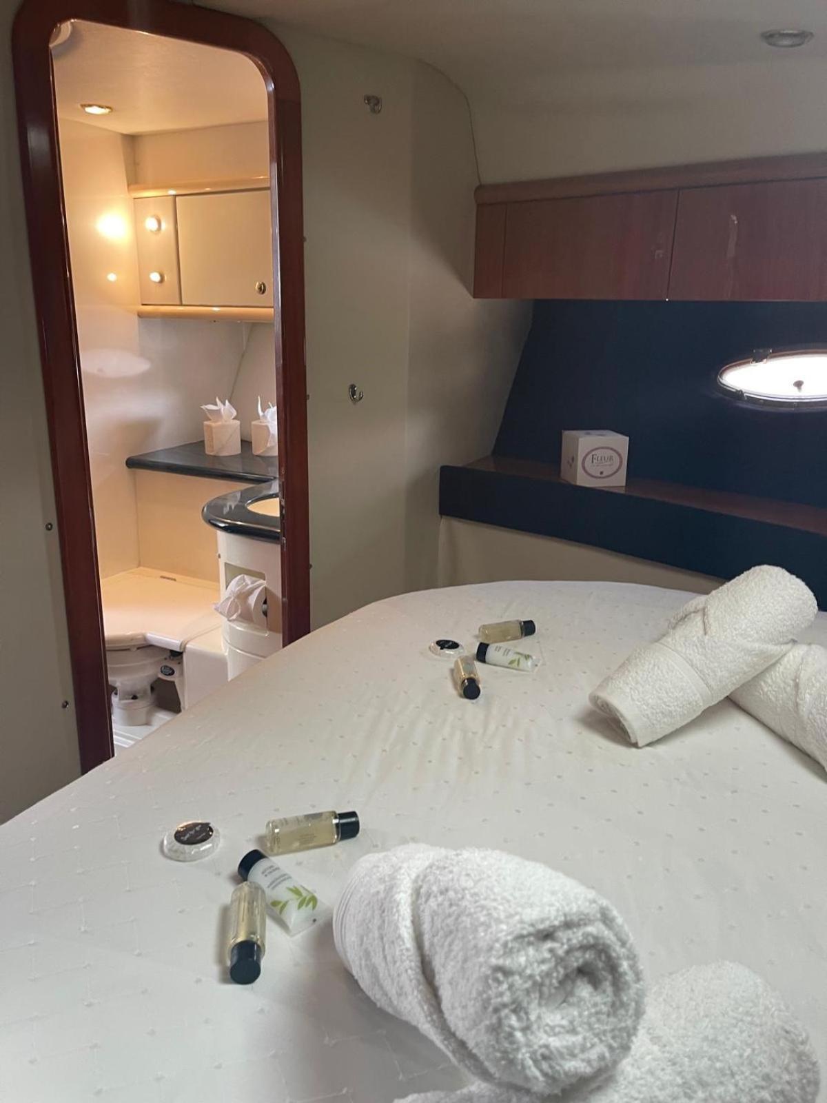 Boat Accommodation Ltd 토키 외부 사진